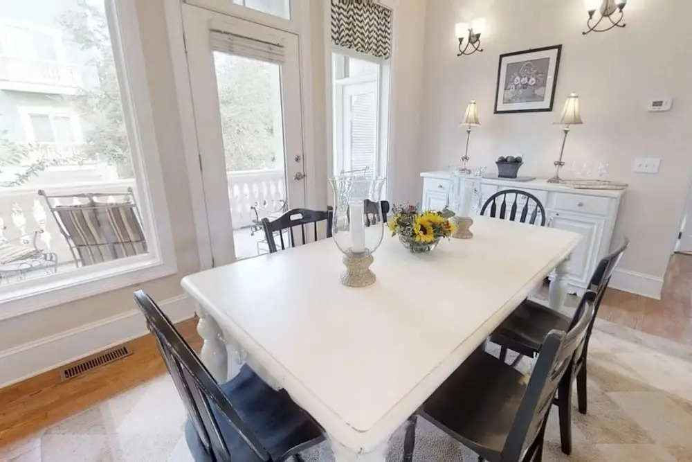 Palm Breeze 5 Bedroom Holiday Home