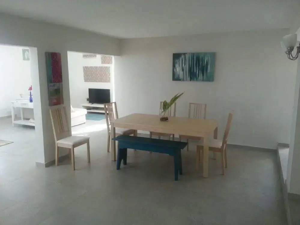 Dorado Centrally Located Guest House
