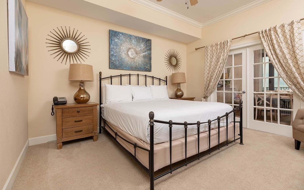 The Oasis 606 Formerly Phoenix West Ii 606 3 Bedroom Condo