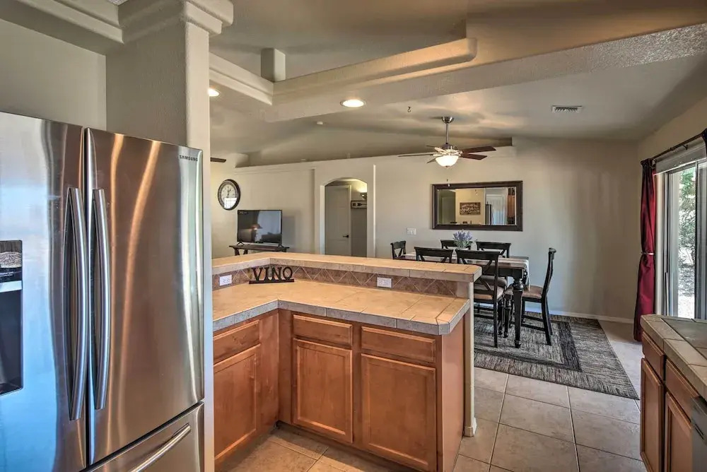 2 Mi to Beach: Lake Havasu Gem w/ Pool & Spa!