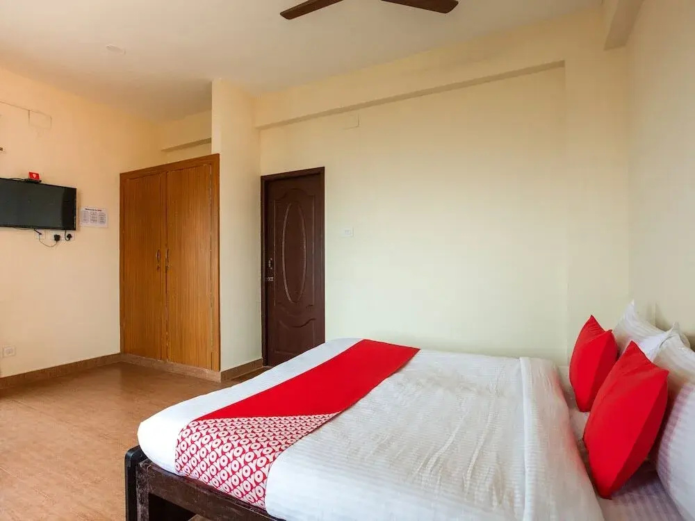 Beehive Inn By OYO Rooms
