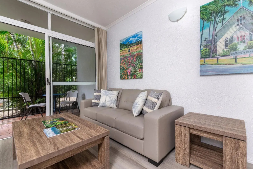 Seascape Holidays - Coral Apartments