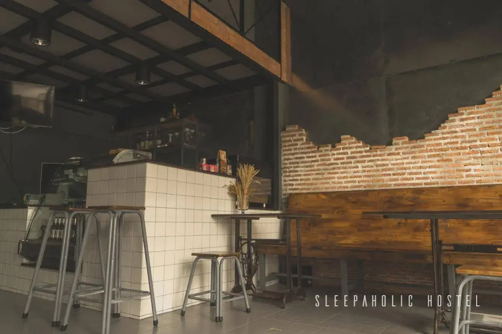 Sleepaholic Hostel