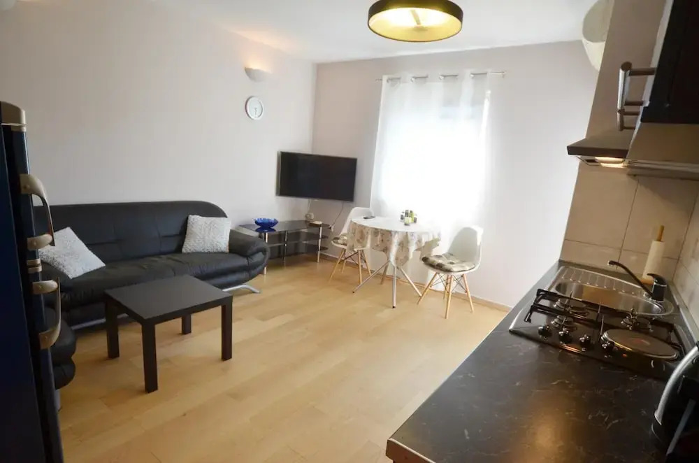 Bissa in Rovinj With 1 Bedrooms and 1 Bathrooms
