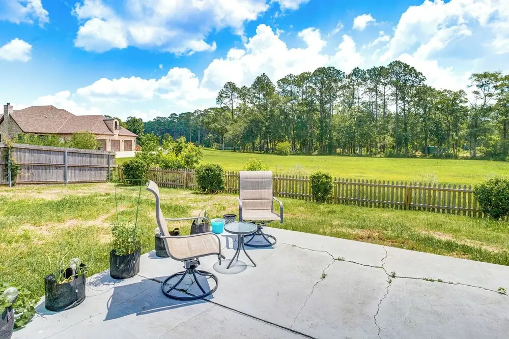 Spacious Long Beach Vacation Home w/ Patio & Grill