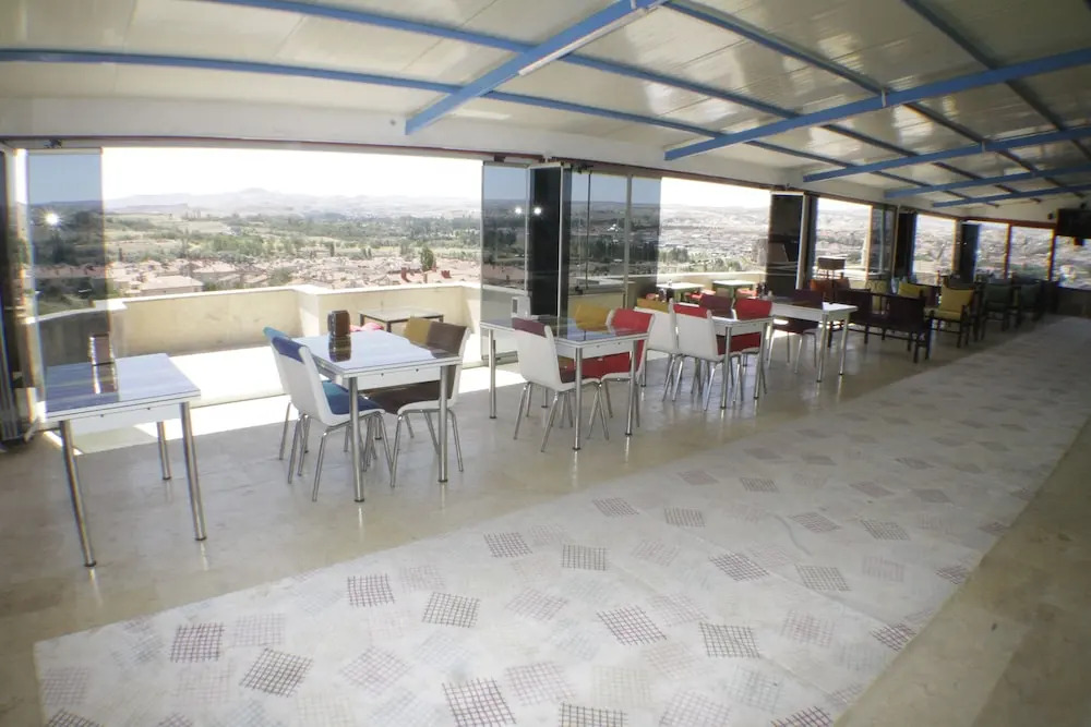 loopy lodge hotel