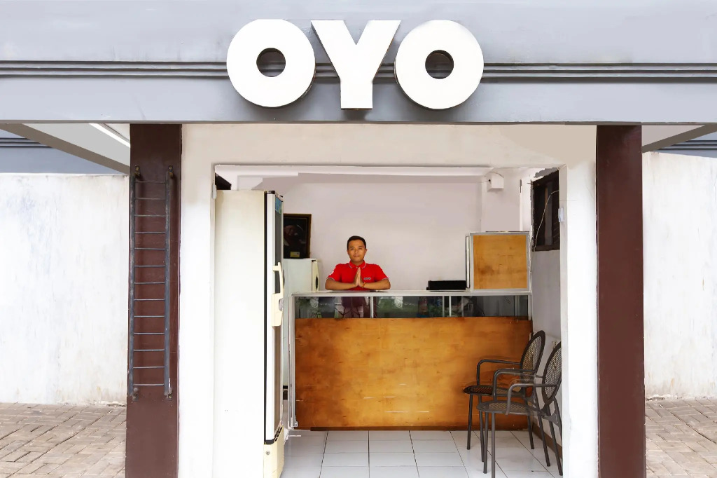 OYO 569 Cigadung Guest House Syariah