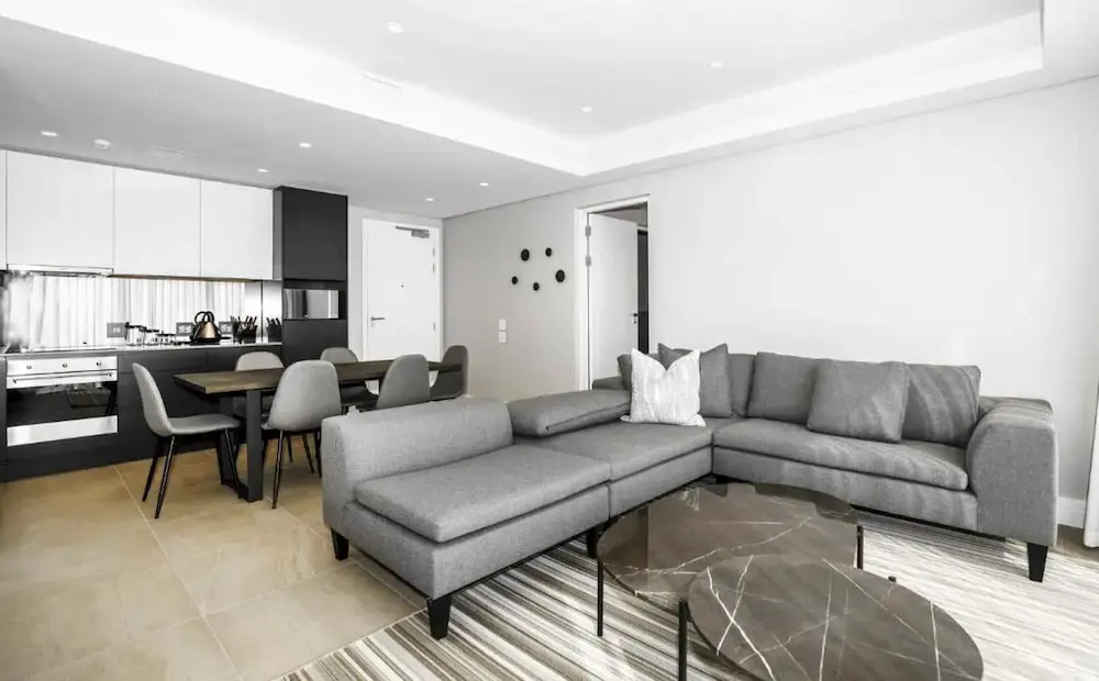 Remarkable 2-bed Apartment in Johannesburg