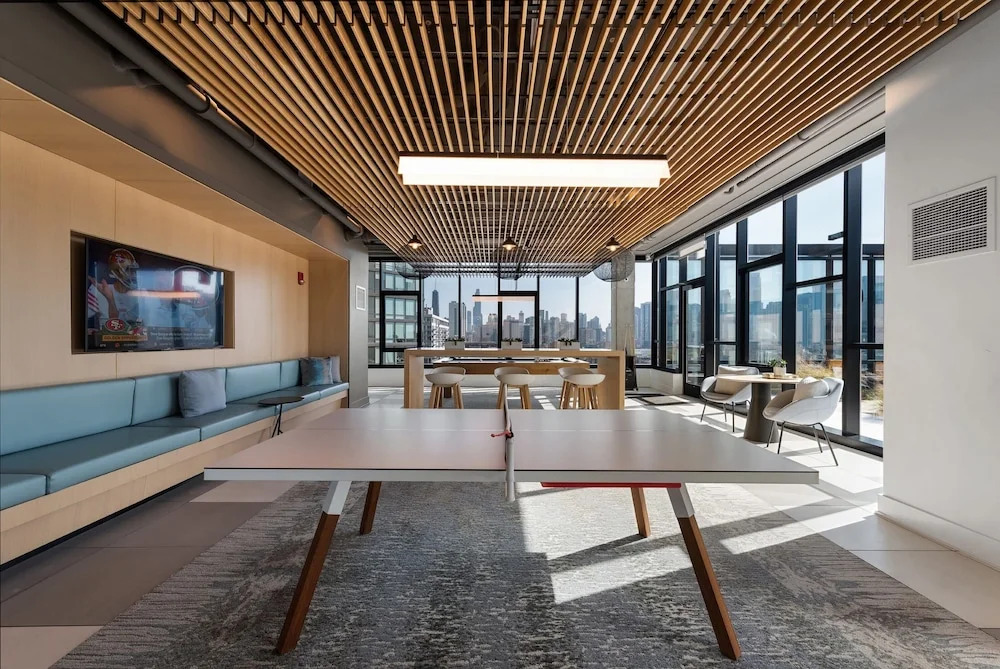 Group Escape 2 Luxury 3BR Penthouses