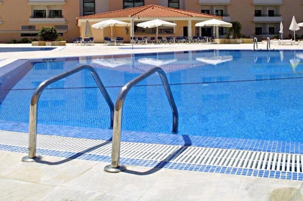 Riviera Hotel