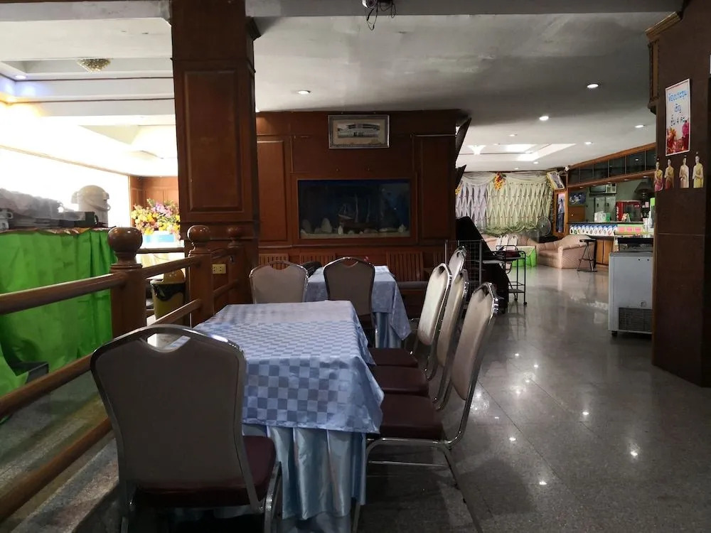 CL Garden Inn