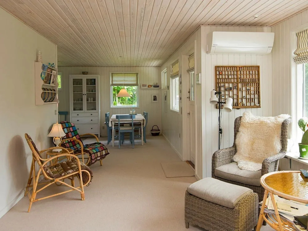 Serene Holiday Home in Grenå near Sea