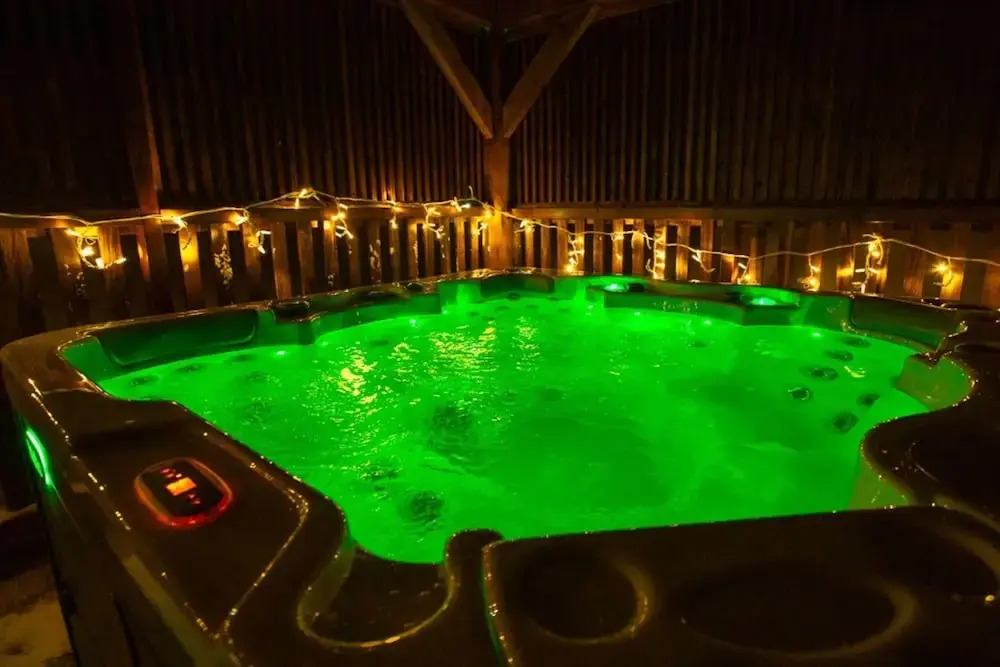 Mountain Stay With Hot Tub