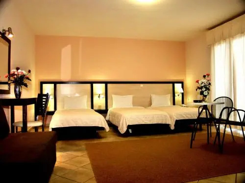 Batselas Traditional Hotel
