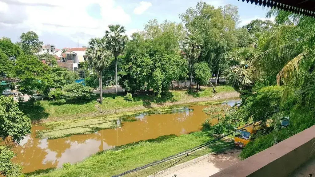Angkor Riverside Hotel