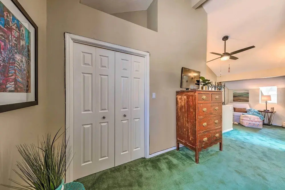 Eclectic Home w/ Deck: 4 Miles to Ski Cloudcroft!