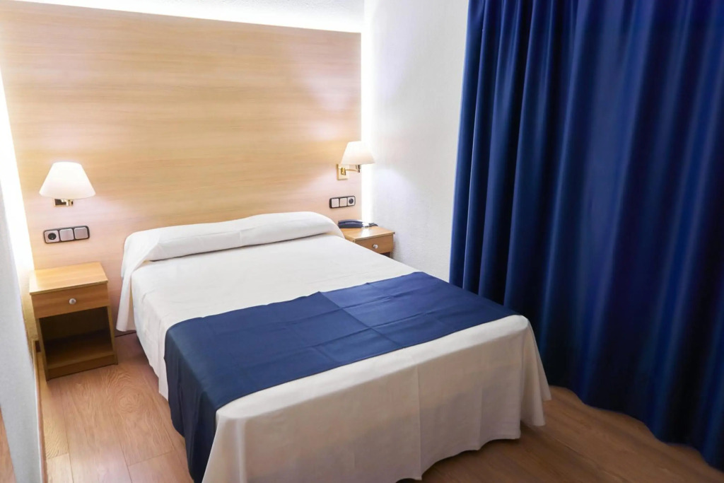 Nautilus Hotel