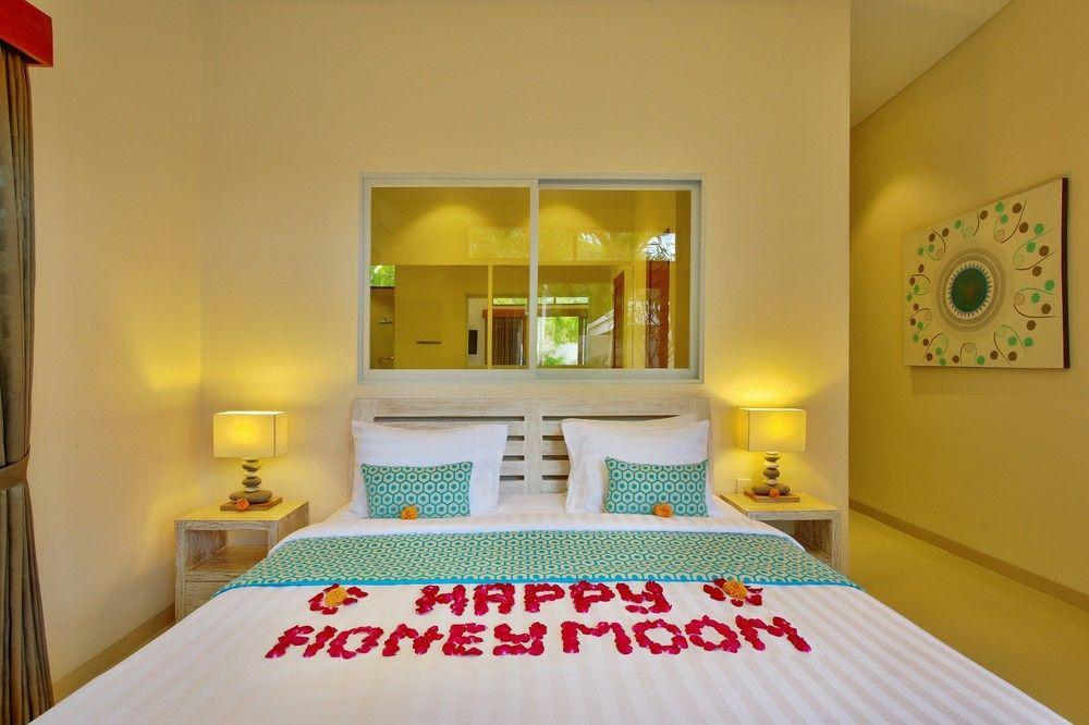 Holl Villa by Wildflower Group