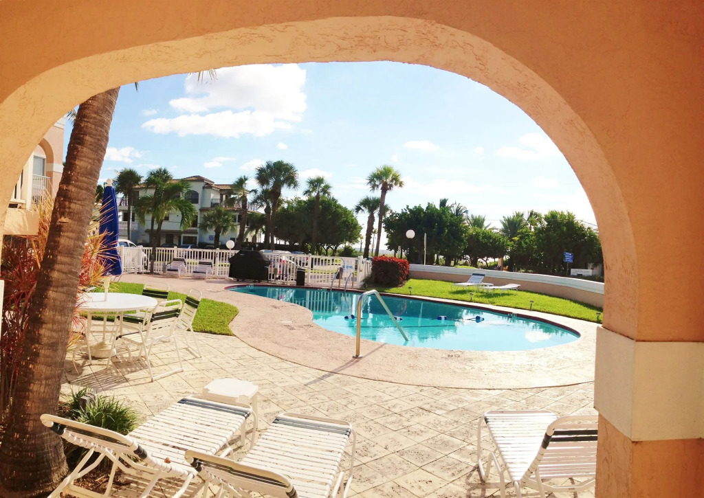 Coral Key Inn