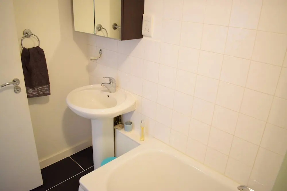 1 Bedroom Apartment In Greater London