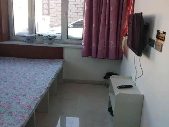 Yuexiang Erlanghe Quhongxiang Family Hotel