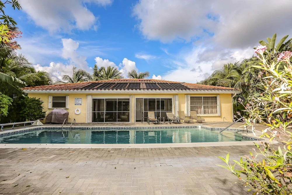 5150 Williams Drive