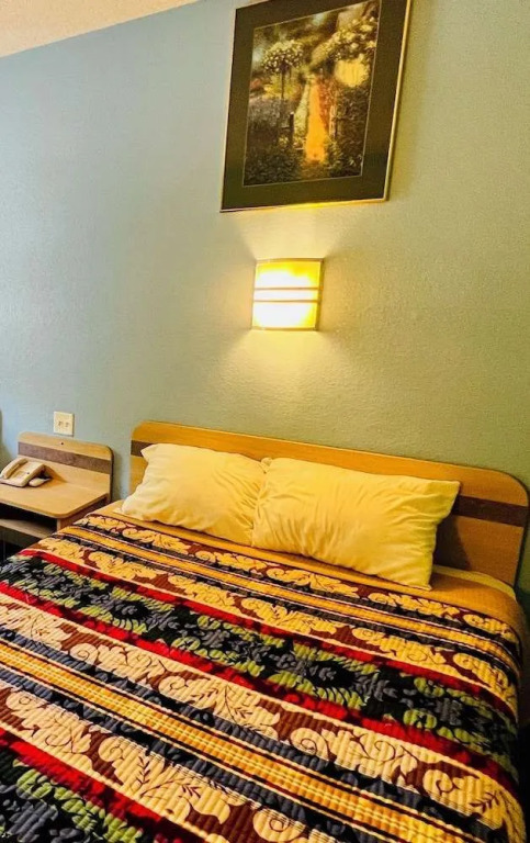 Relax Inn