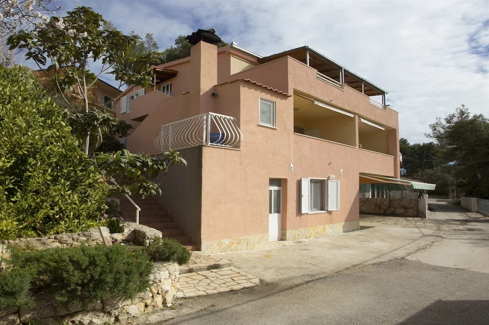 Apartments Gudelj