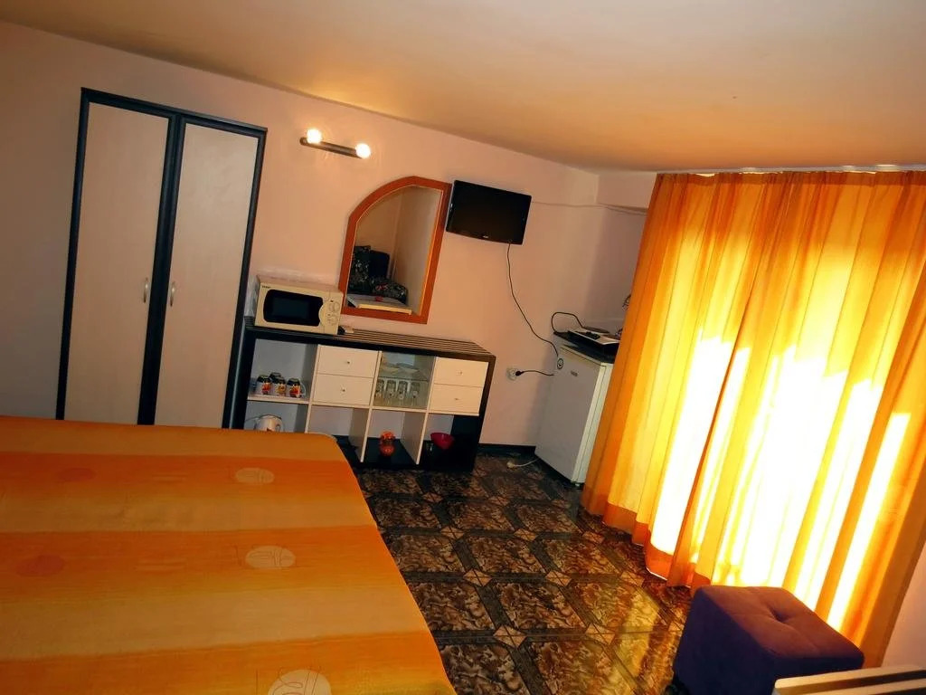 Family Hotel Lebed