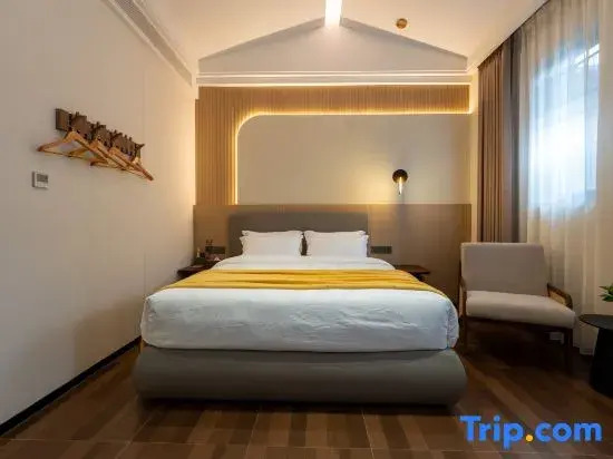 Longjiang Years Hot Spring Hotel