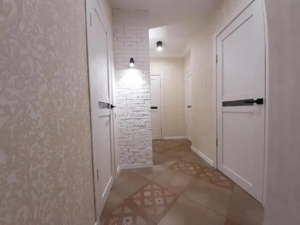 2 BDR apartment near Gorky Park, Center