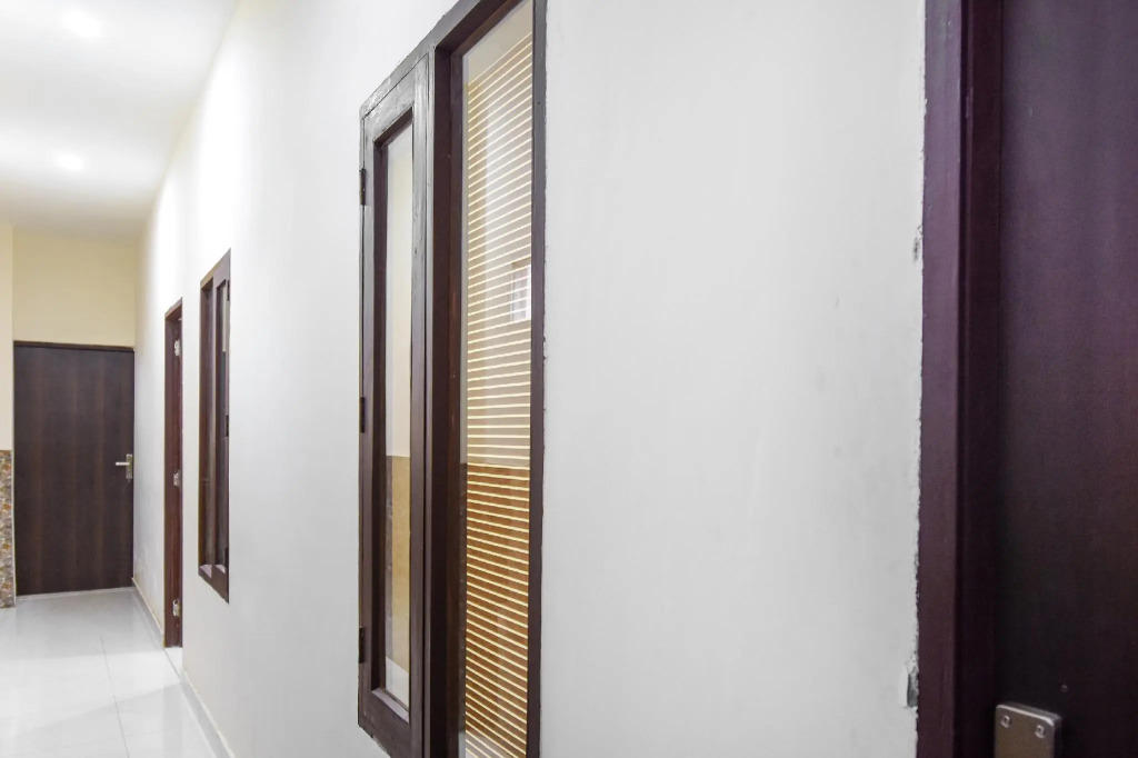 OYO 62150 Happy Living 1819