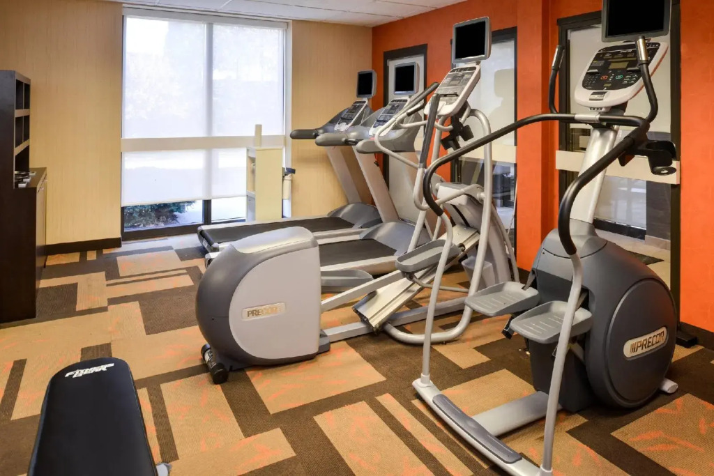 Country Inn & Suites by Radisson, Brown Deer - Milwaukee North