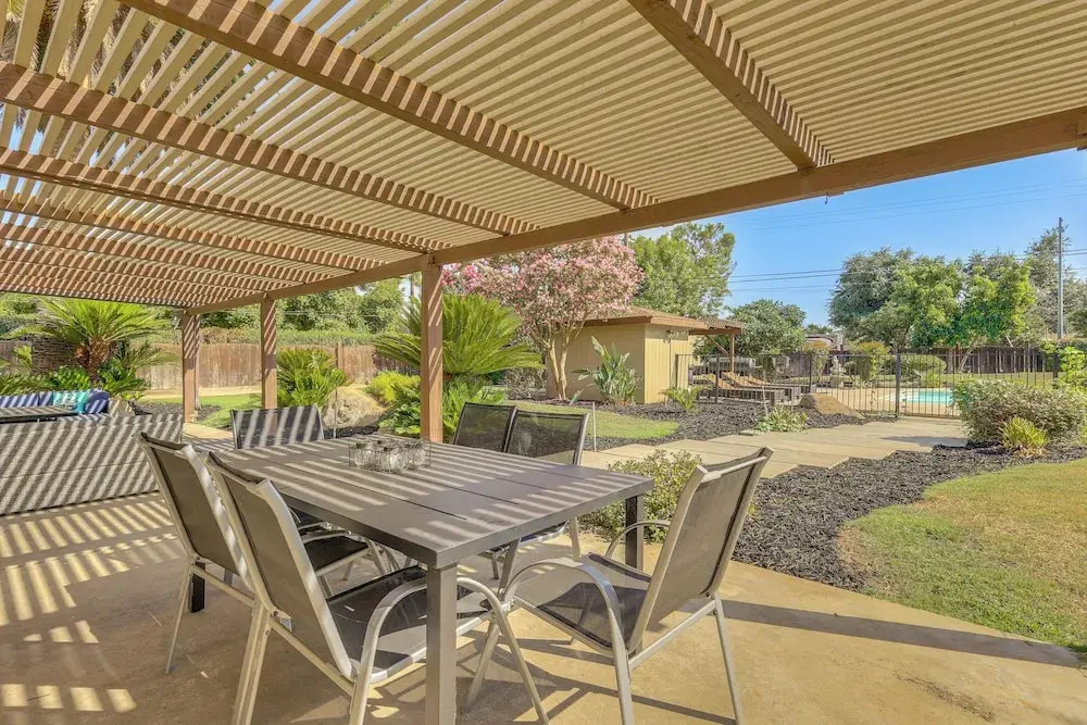 Spacious Home - 6 Mi to Downtown Fresno!