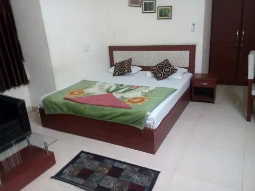 Jo Rooms