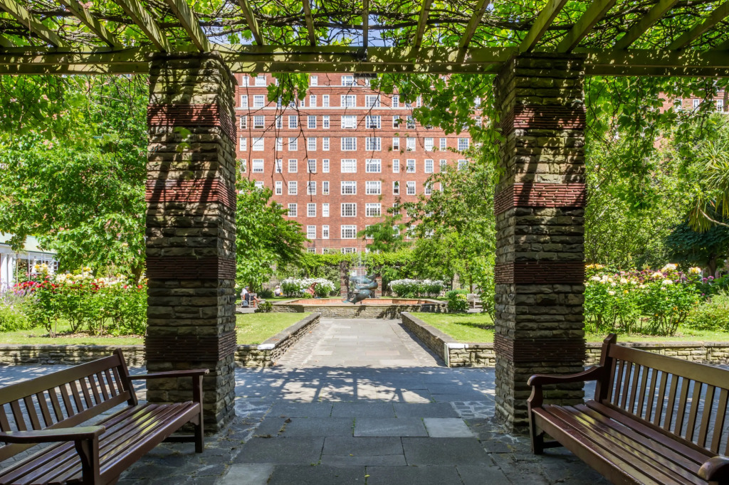 Dolphin House - Serviced Apartment Living In London