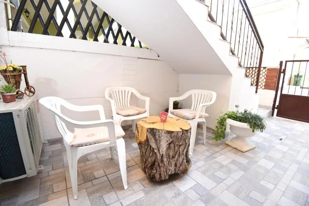 Karlo apartments