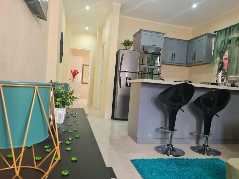 Condo in Gros Islet 10 Mins Drive to Beach
