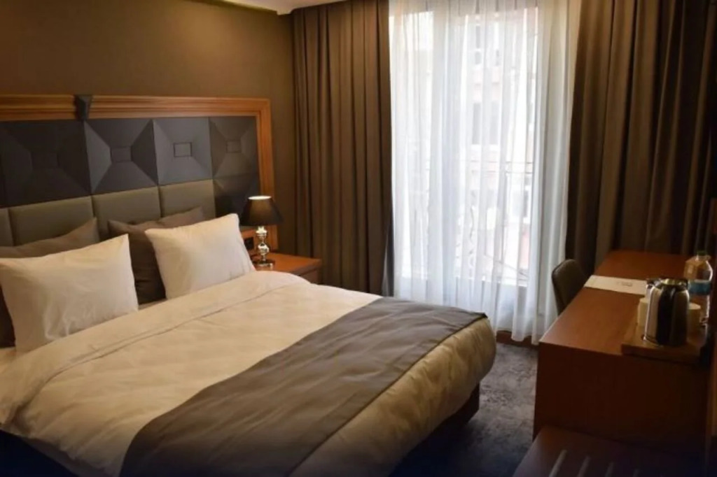 FOUR SEVEN HOTEL