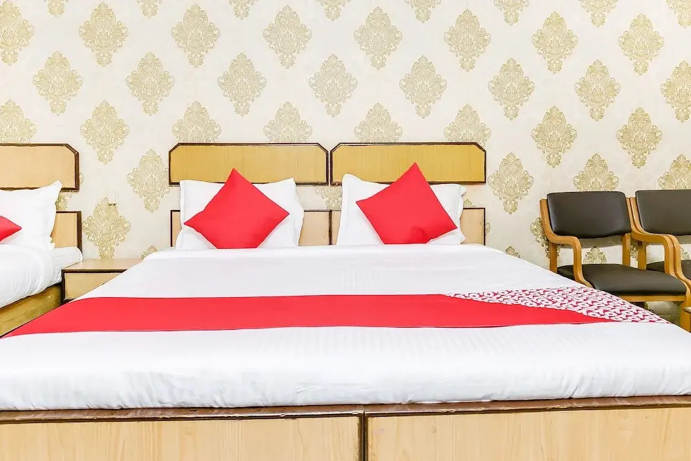 OYO 47645 Hotel Sai Vinayak Boarding And Lodging