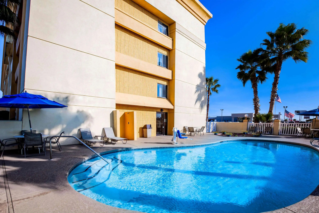 La Quinta by Wyndham Houston Baytown East