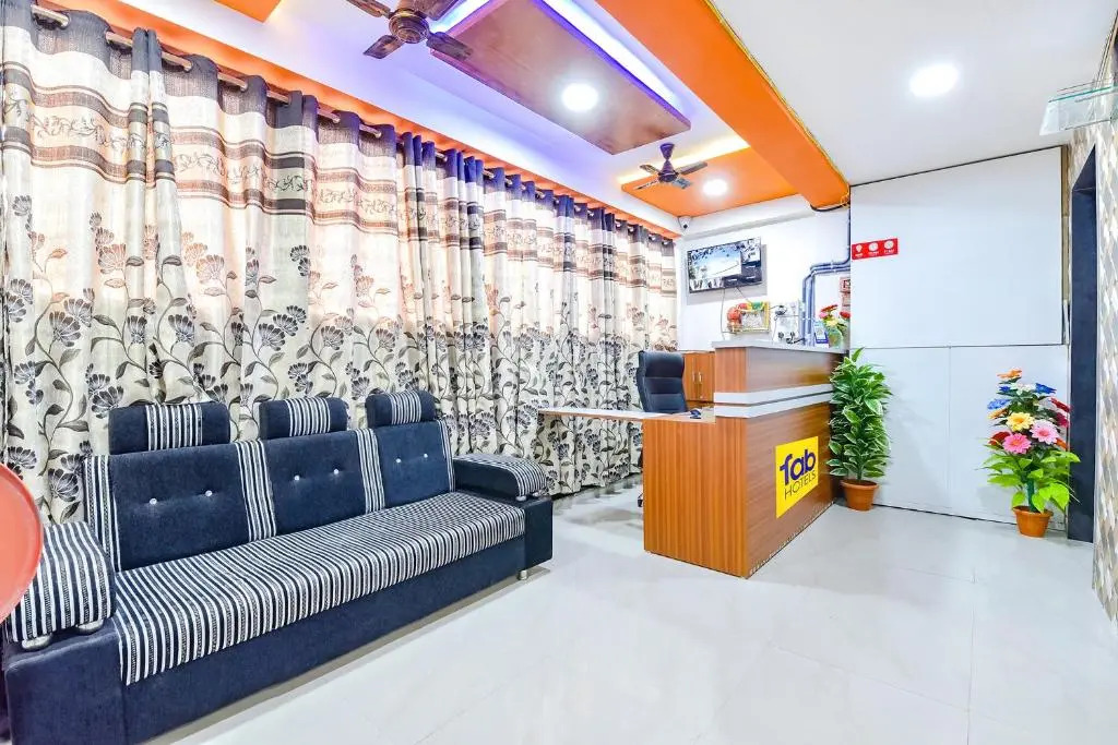 FabHotel Green Park - Nr Geeta Mandir