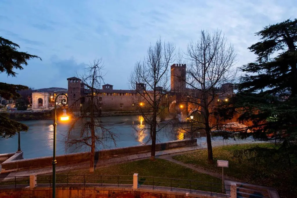 3 Amici al Castello