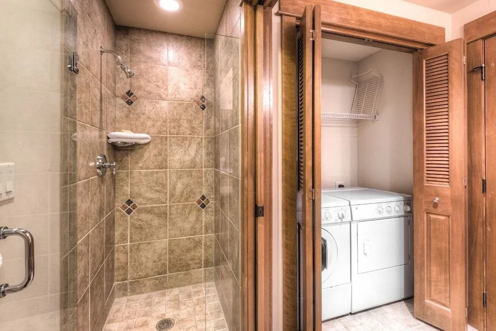 Lone Eagle #3052 - 3 Br Condo