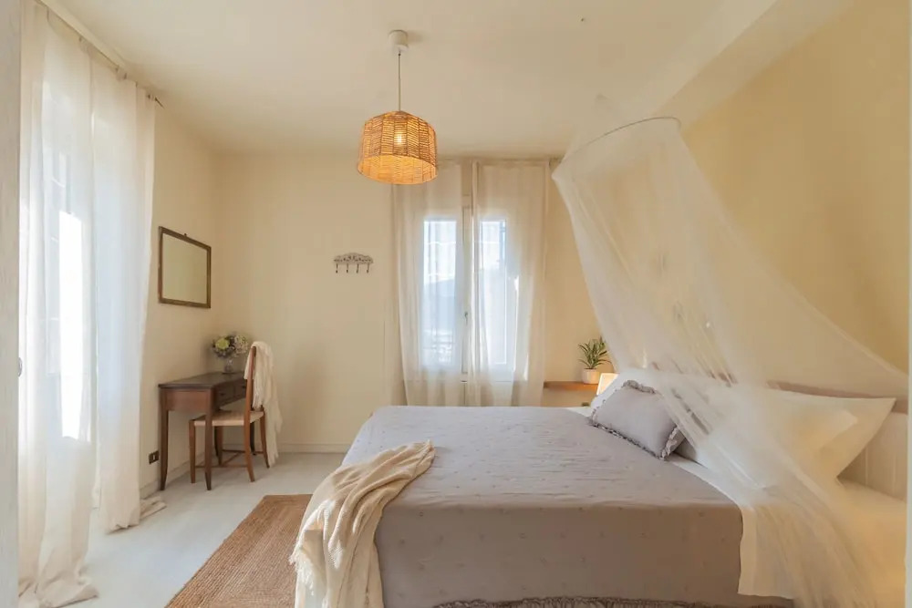 Shades Of Como With Private Terrace by Rent all Como