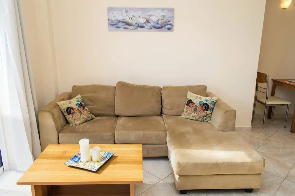 Barbaras Apartments