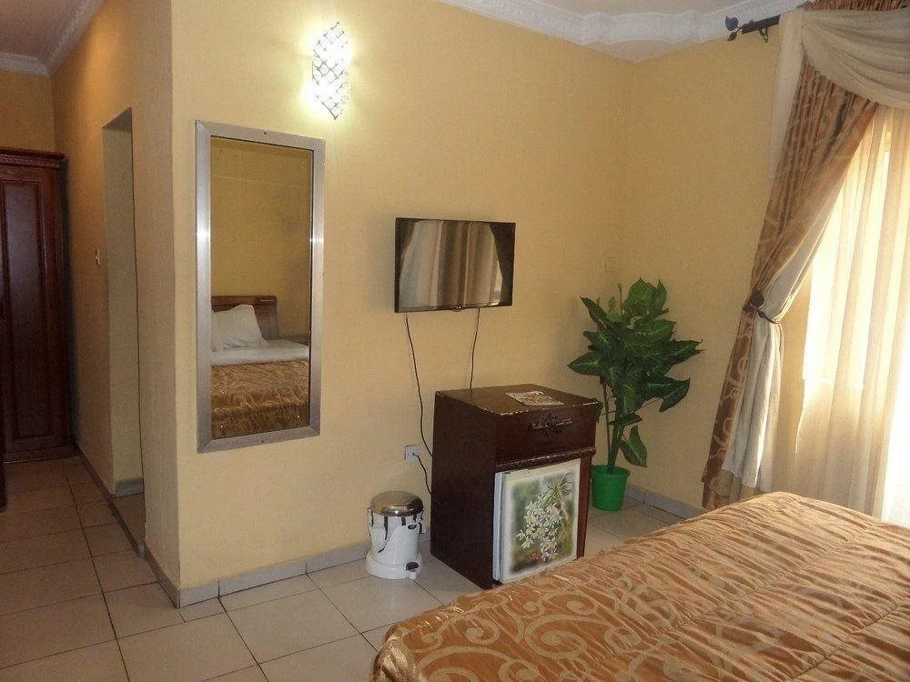 St Mathias Hotel