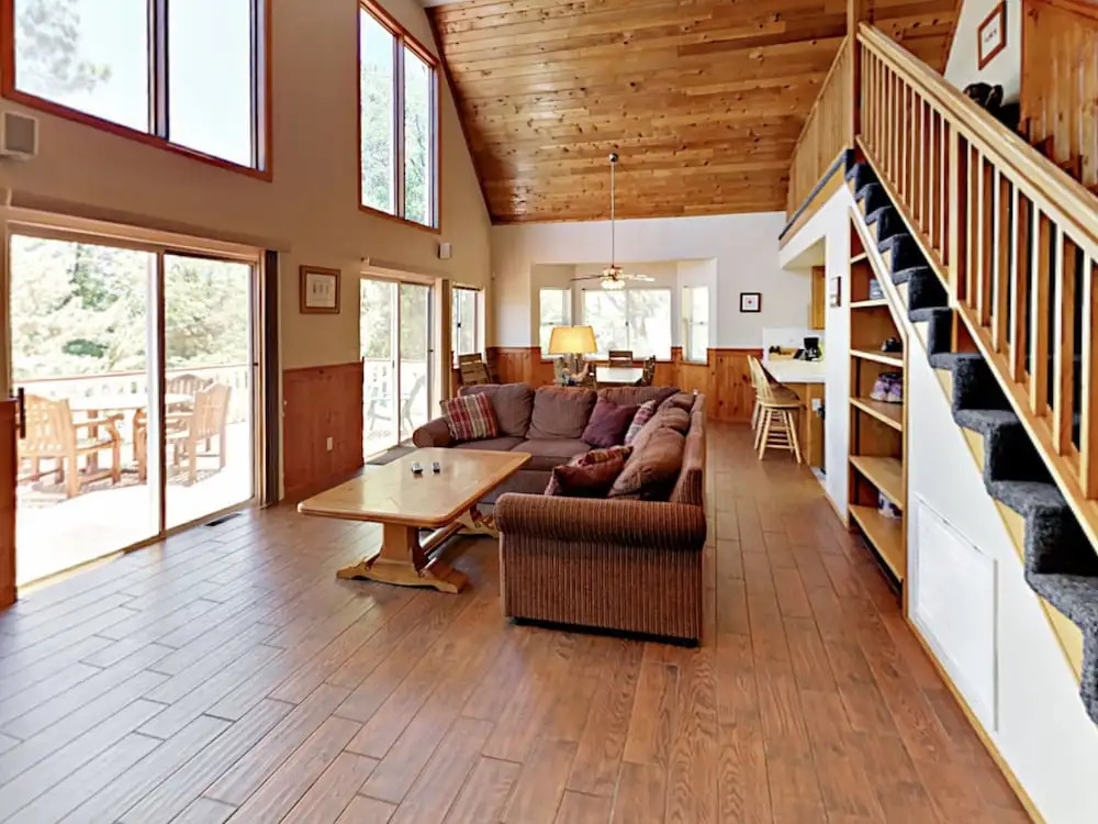 1174 Alameda Rd Home 4 Bedrooms 2 Bathrooms Home
