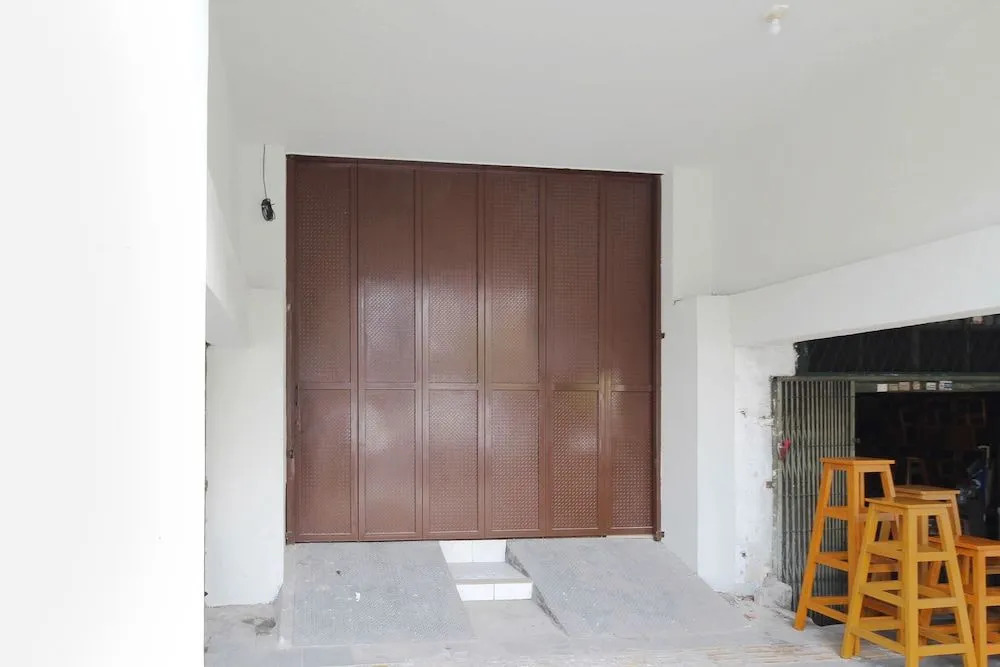 Airy Eco Glodok Pintu Besar Selatan 11A Jakarta