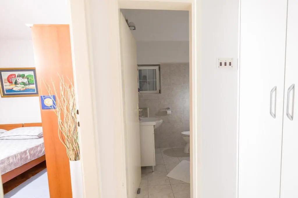 Apartments Dobronic
